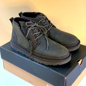 UGG Men's Neumel Zip Chukka Boot, Black Olive 10US